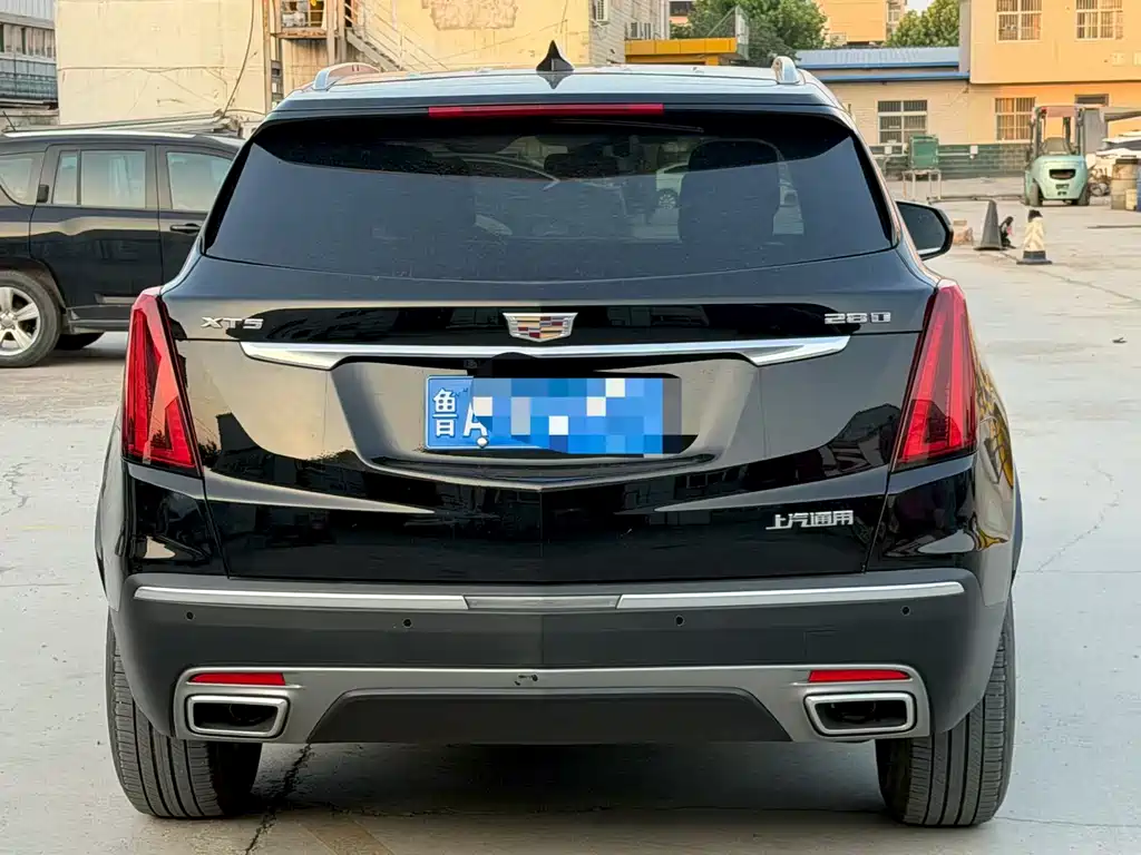 Cadillac XT5 2020 — фото 8