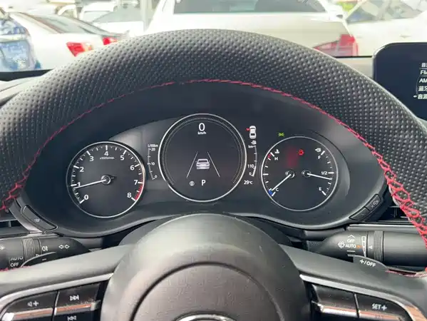 Mazda 3 Axela 2023