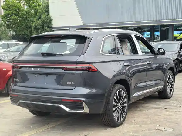 Geely Xingyue L 2025