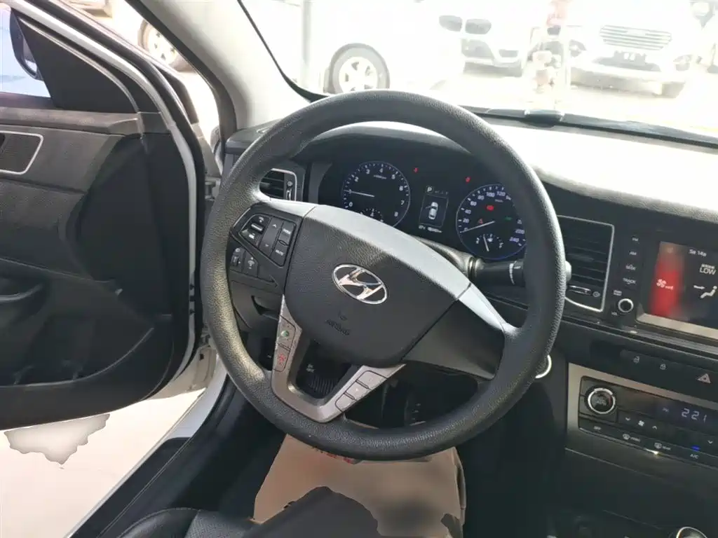Hyundai Mistra 2016 — фото 11