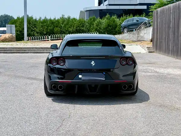 Ferrari GTC4Lusso 2018