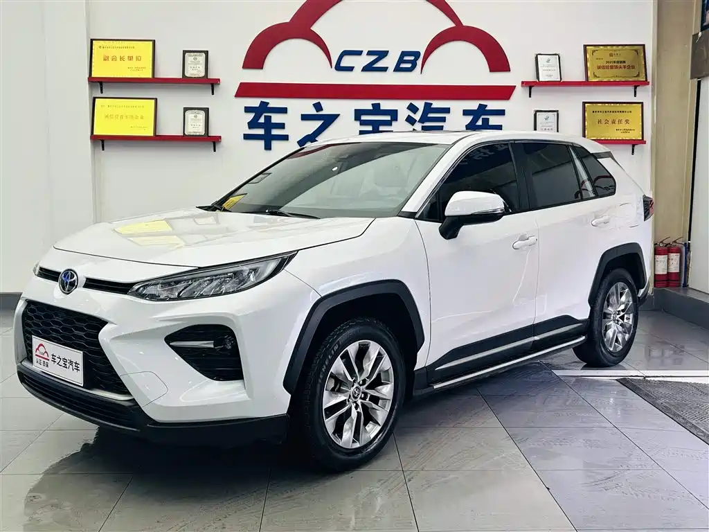 Toyota Wildlander 2021 — фото 1