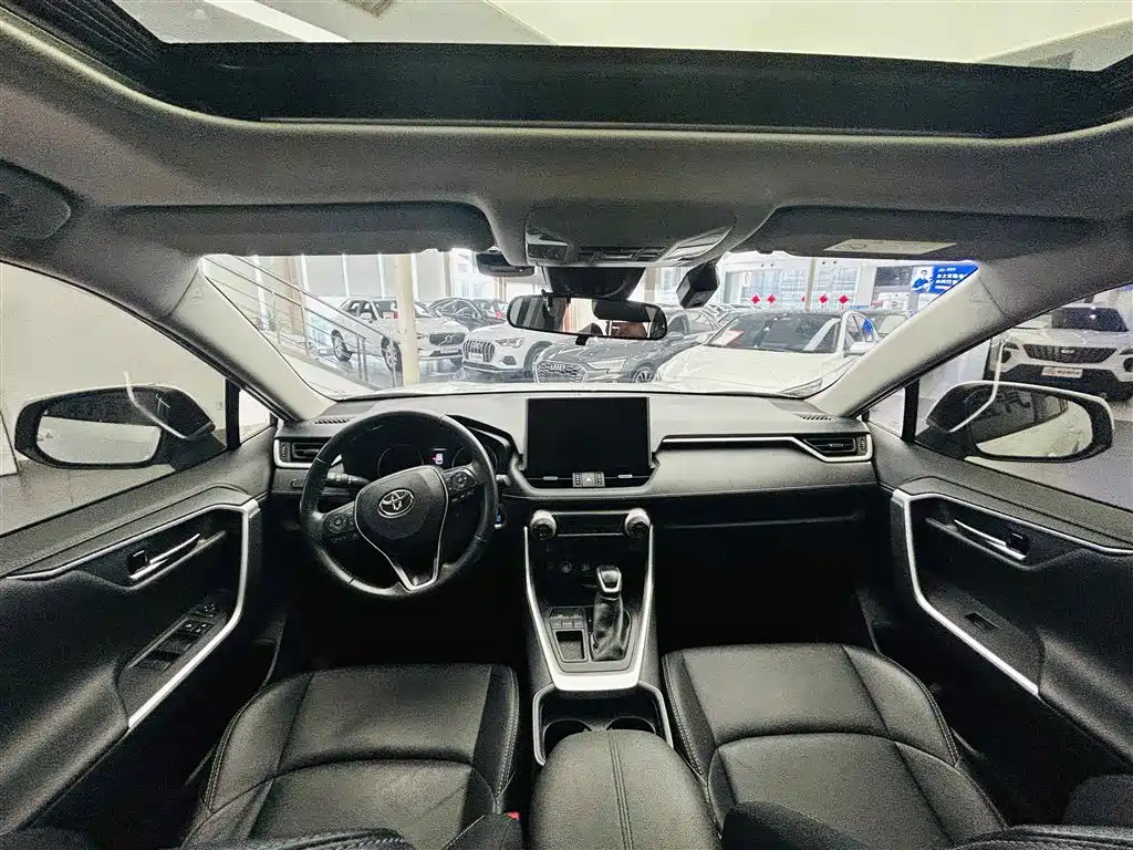 Toyota Wildlander 2021 — фото 14