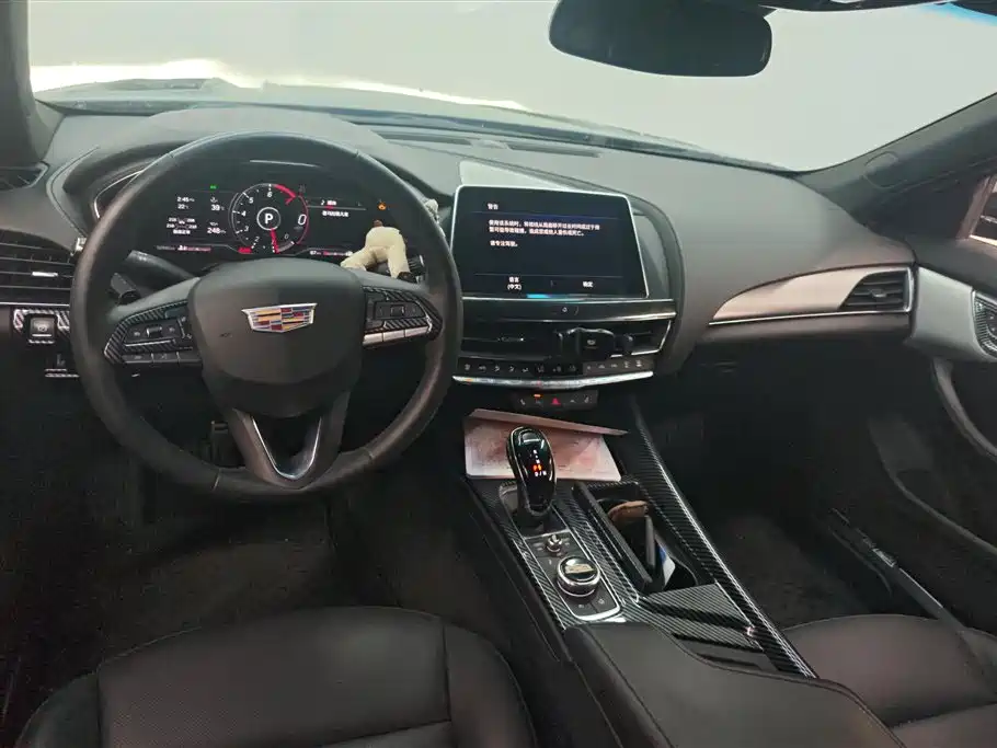 Cadillac CT5 2023 — фото 12