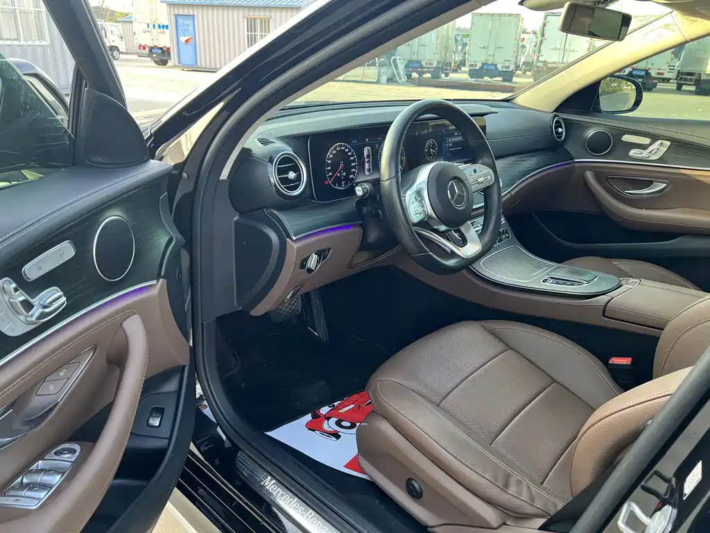 Mercedes-Benz E-Class 2019 — фото 3