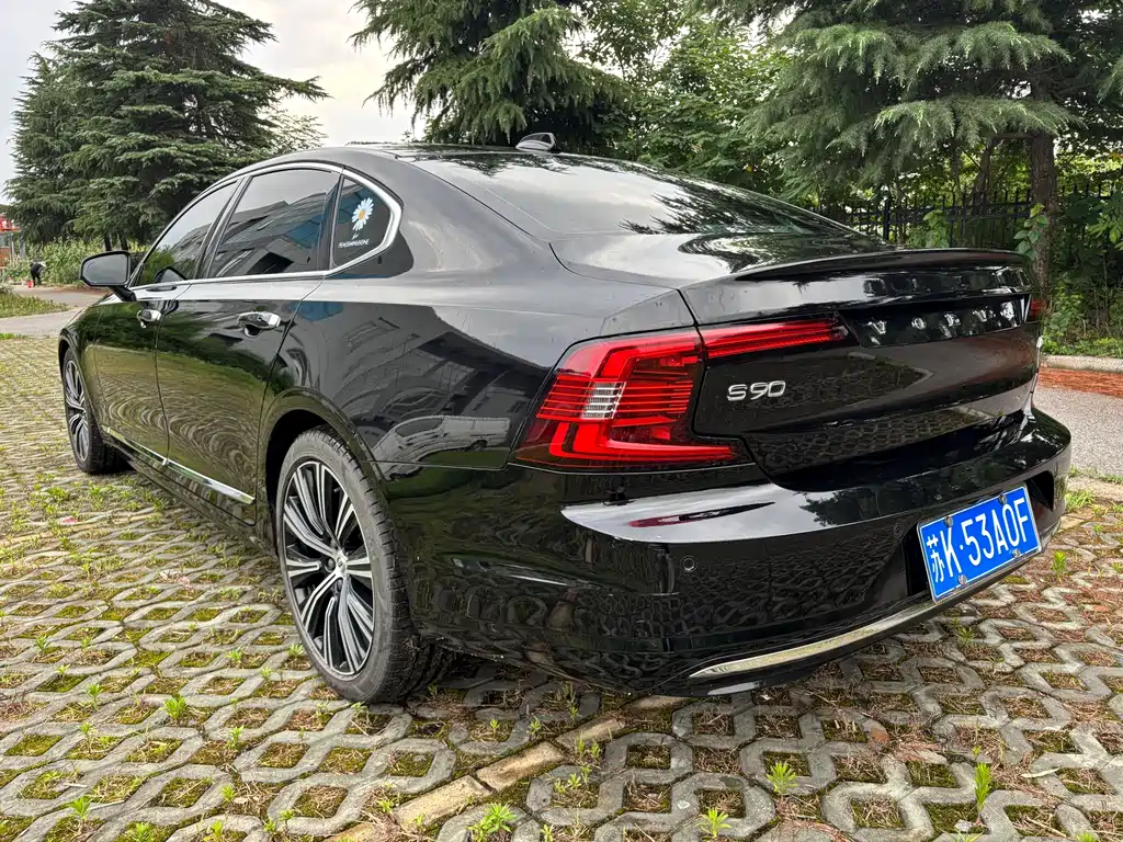 Volvo S90 2022 — фото 4