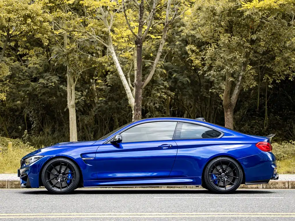 BMW M4 2019 — фото 14