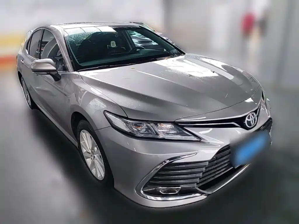 Toyota Camry 2023 — фото 7