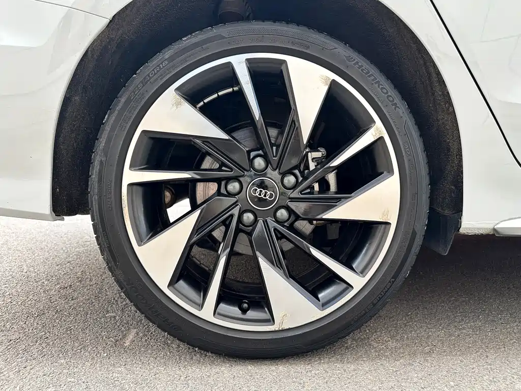 Audi A3 2023 — фото 21