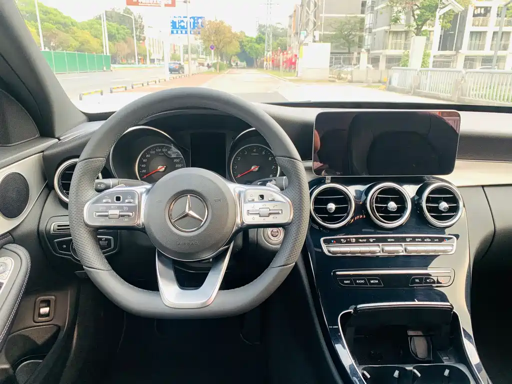 Mercedes-Benz C-Class 2019 — фото 13