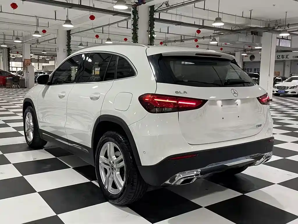 Mercedes-Benz GLA 2022
