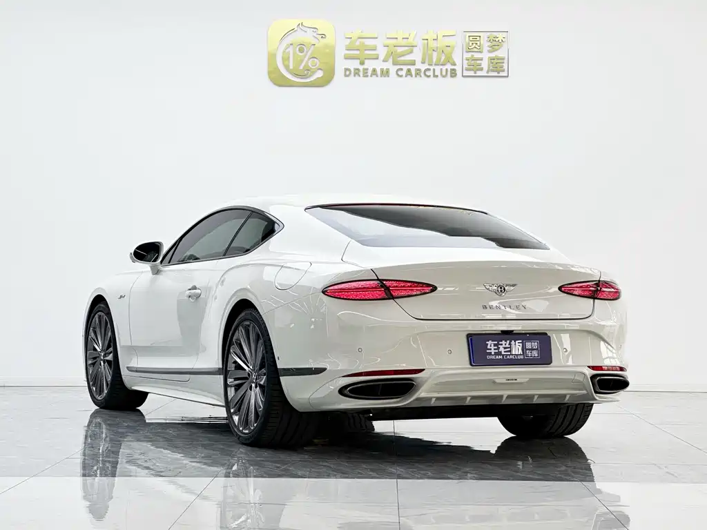 Bentley Continental Plug-In Hybrid 2025 — фото 6