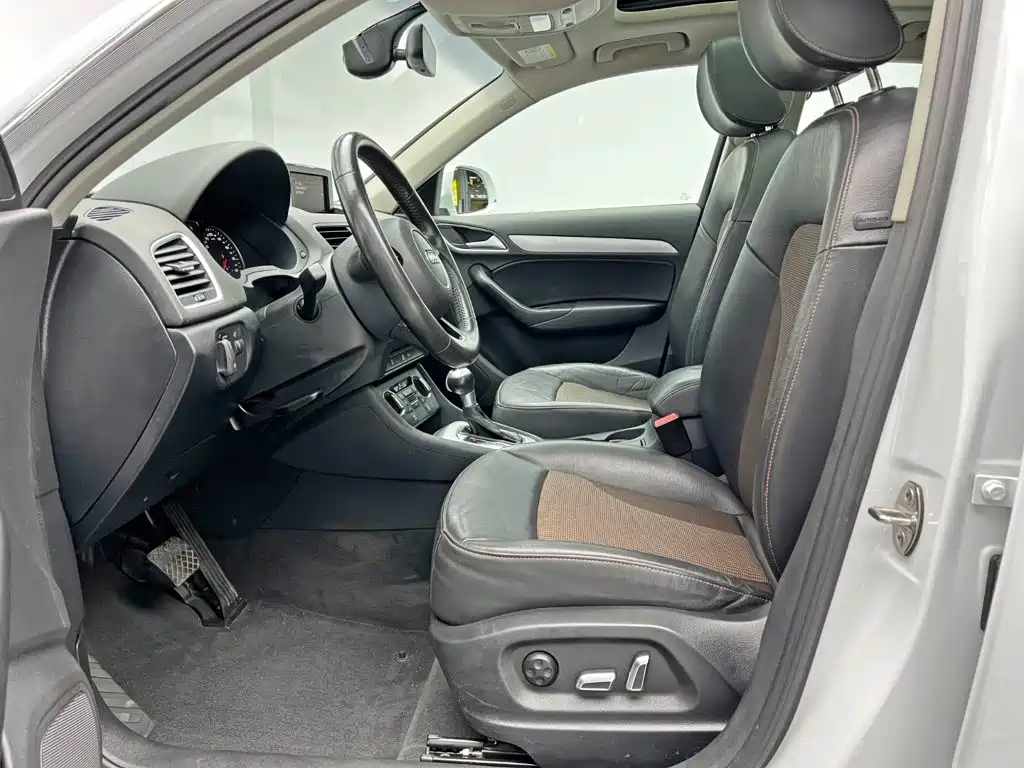 Audi Q3 2018 — фото 14