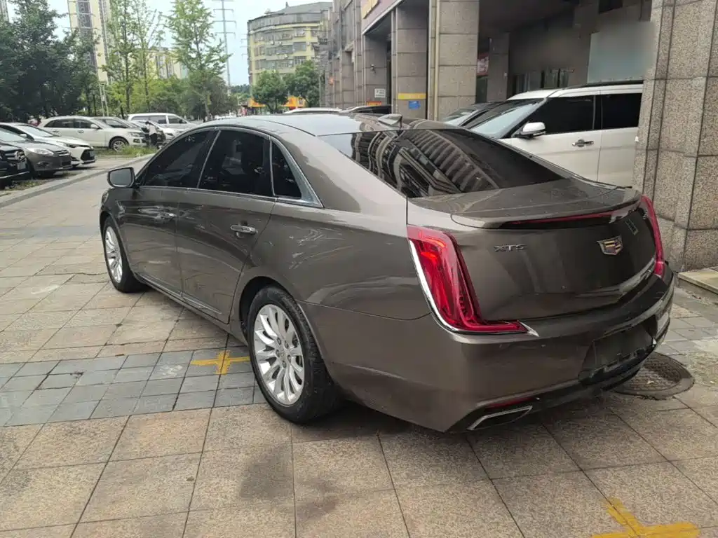 Cadillac XTS 2018 — фото 5