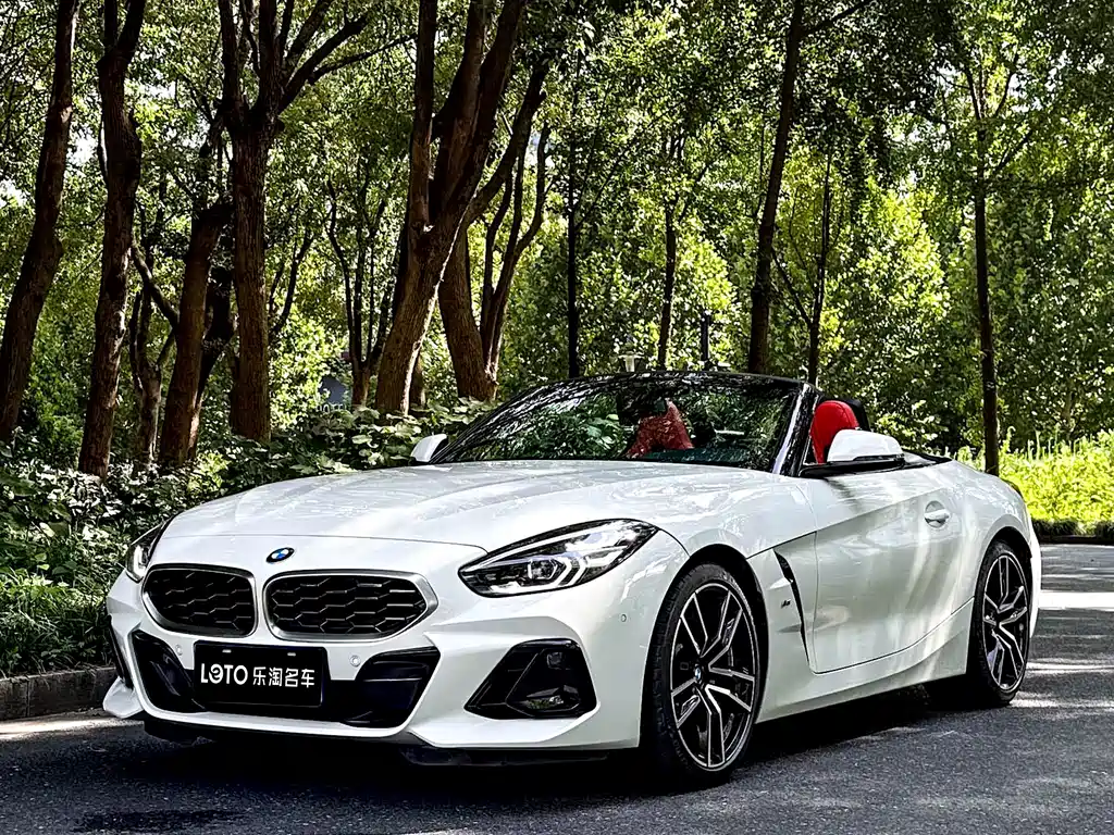 BMW Z4 2023 — фото 1