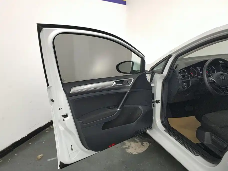 Volkswagen Golf 2020