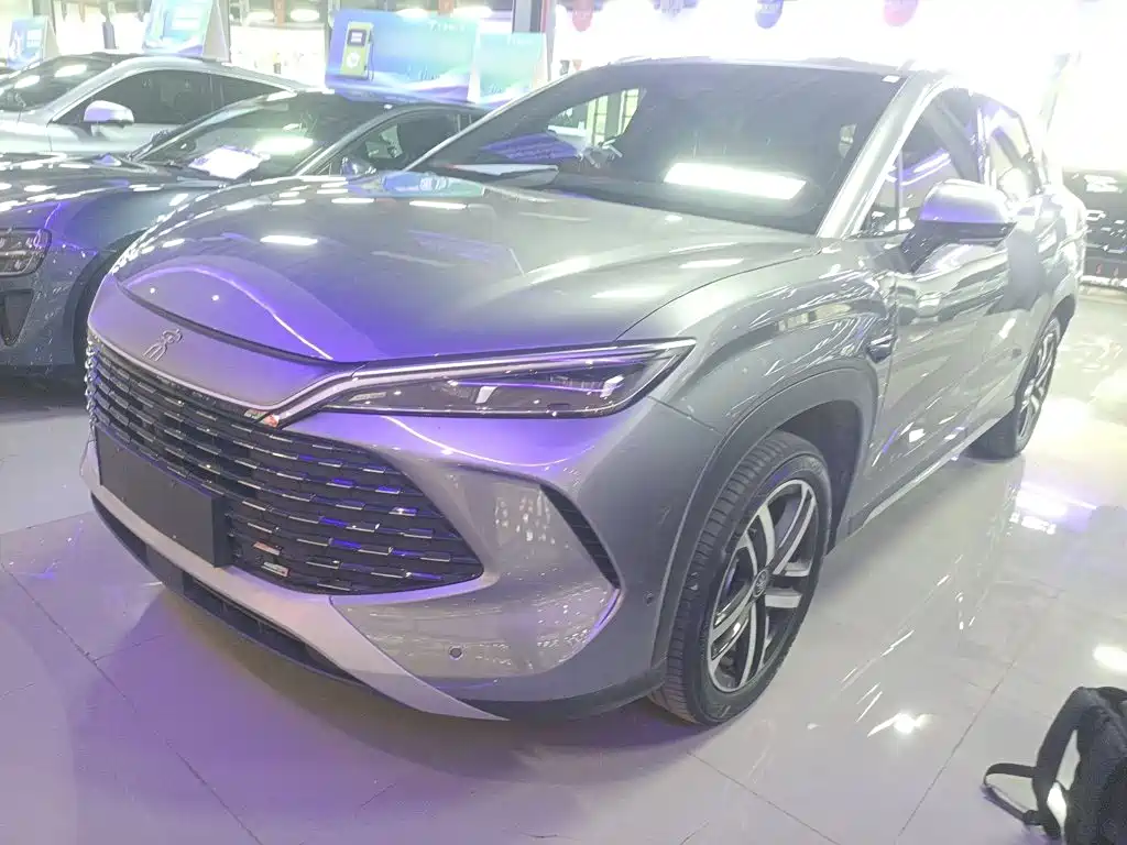 BYD L DM-i 2025 — фото 2