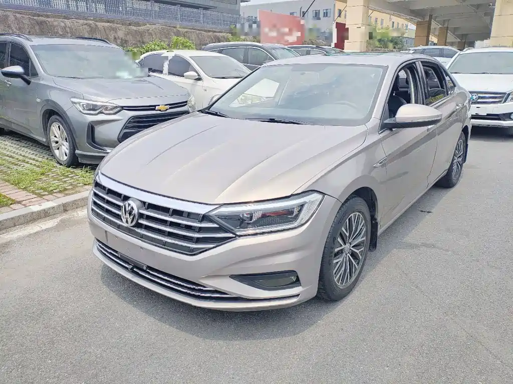 Volkswagen Sagitar 2020