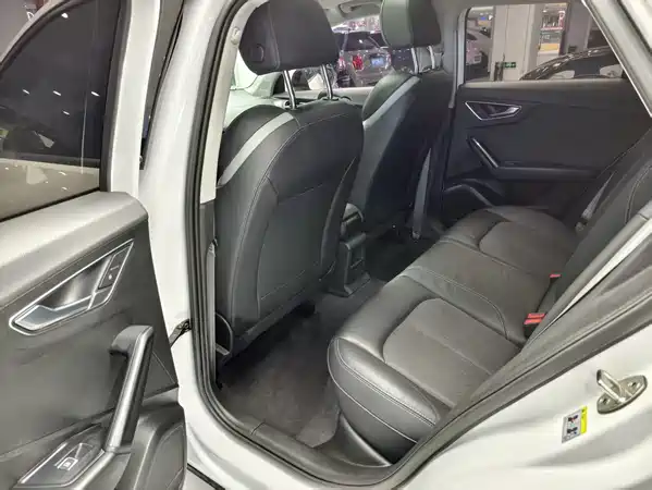 Audi Q2L 2021
