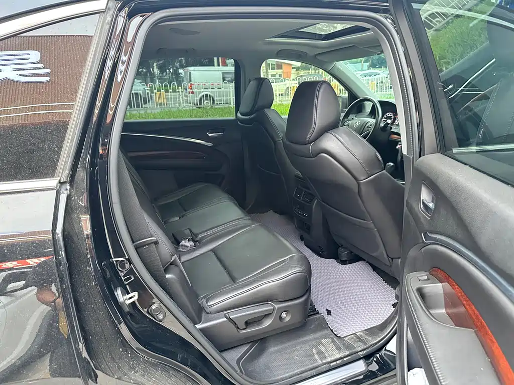 Acura MDX 2016 — фото 10