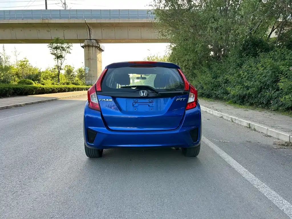 Honda Fit 2016 — фото 9