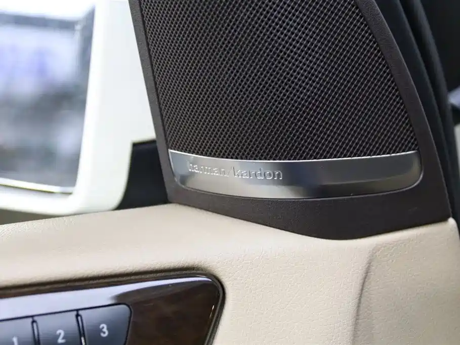 Mercedes-Benz GLS 2016 — фото 10