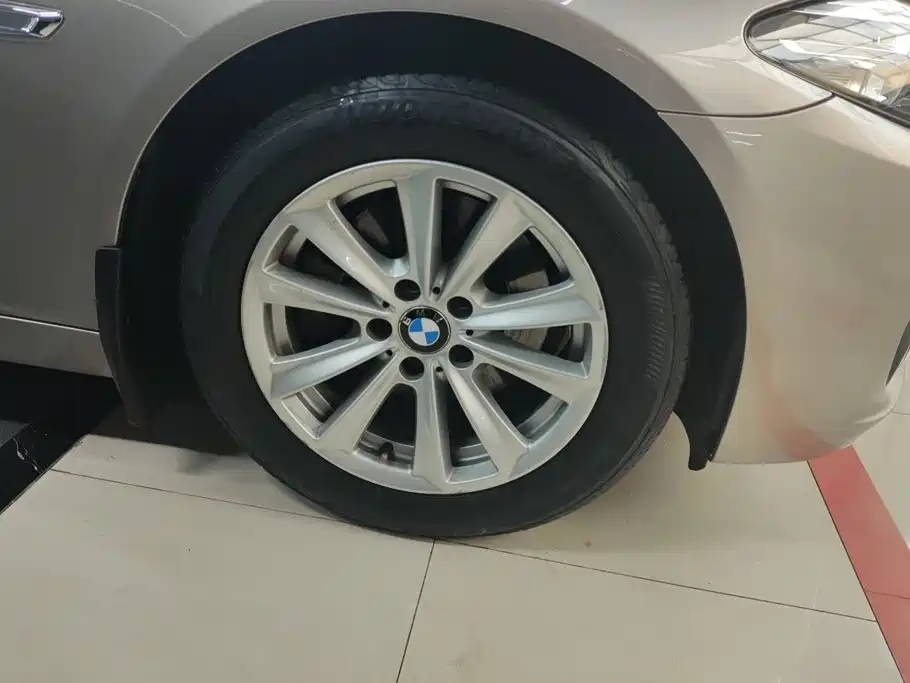 BMW 5 Series 2016