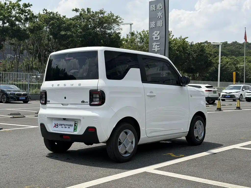 Geely Galaxy Panda 2023