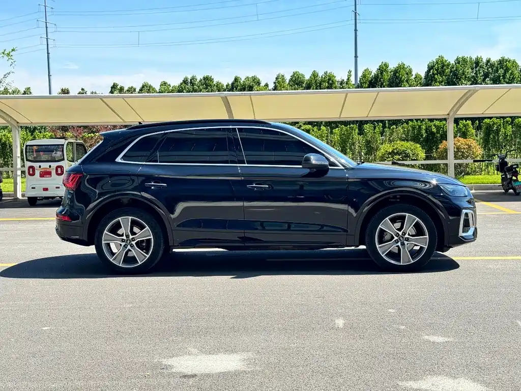 Audi Q5L 2023 — фото 4