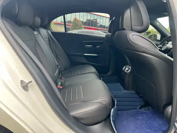 Mercedes-Benz C-Class 2023