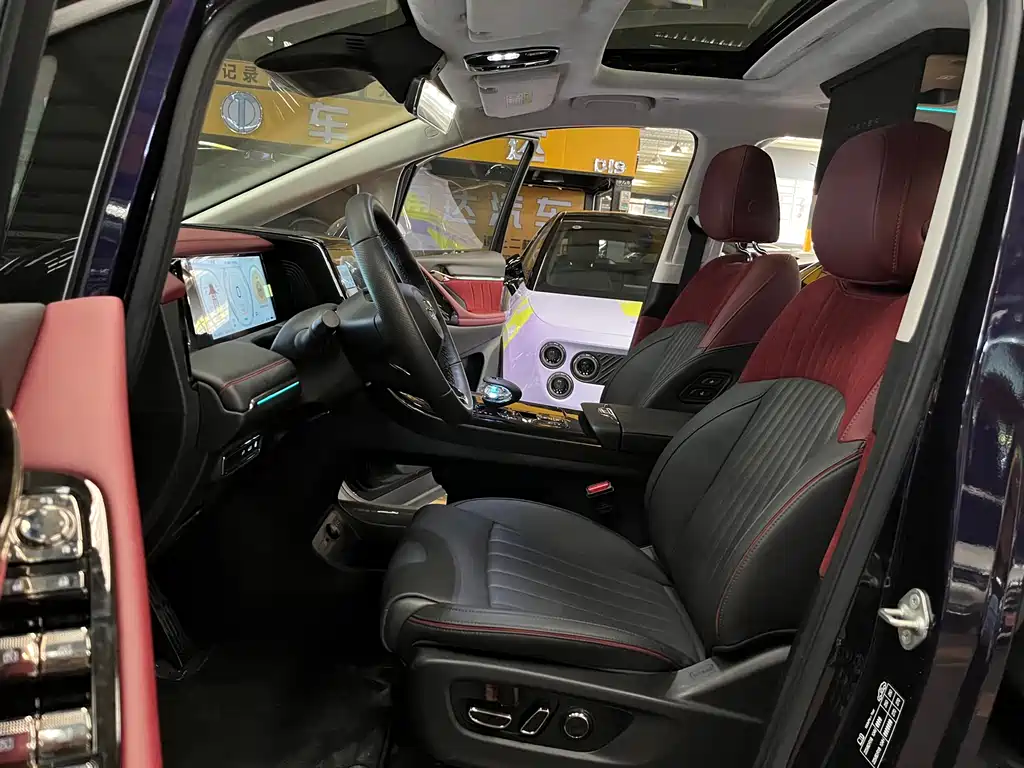 GAC Motor Trumpchi E9 2025 — фото 8