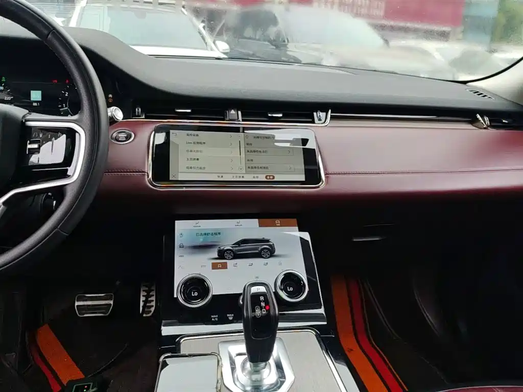 Land Rover Evoque 2022 — фото 13