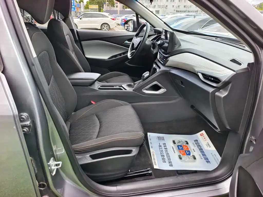 Chevrolet Orlando 2023 — фото 13