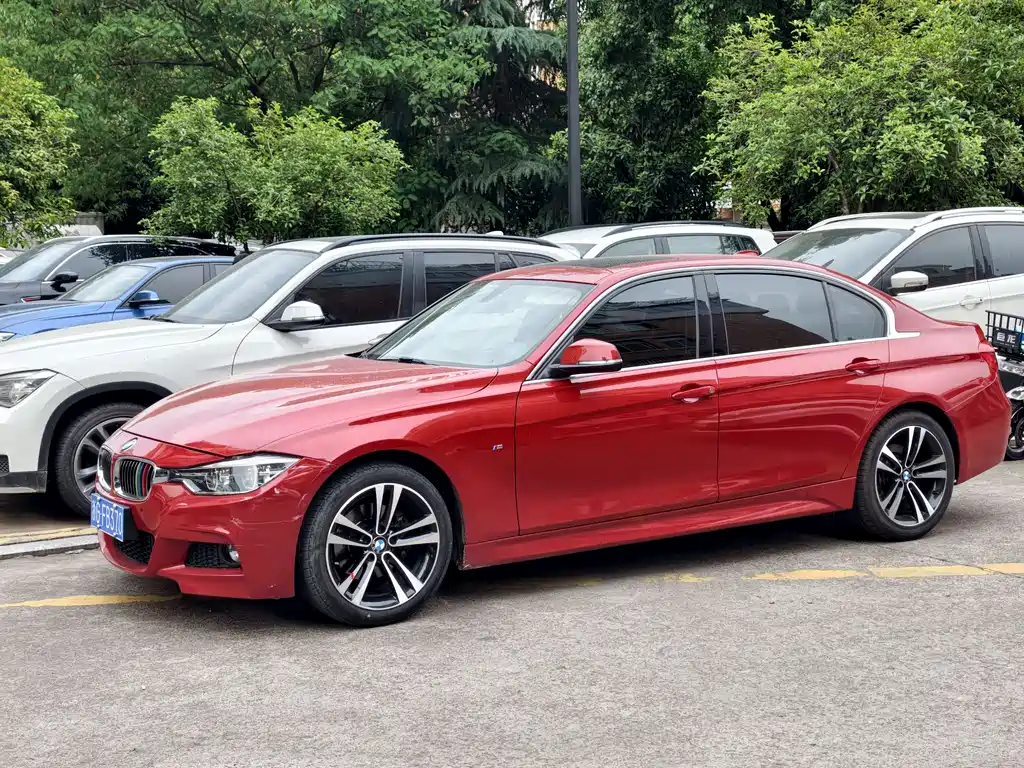 BMW 3 Series 2018 — фото 18