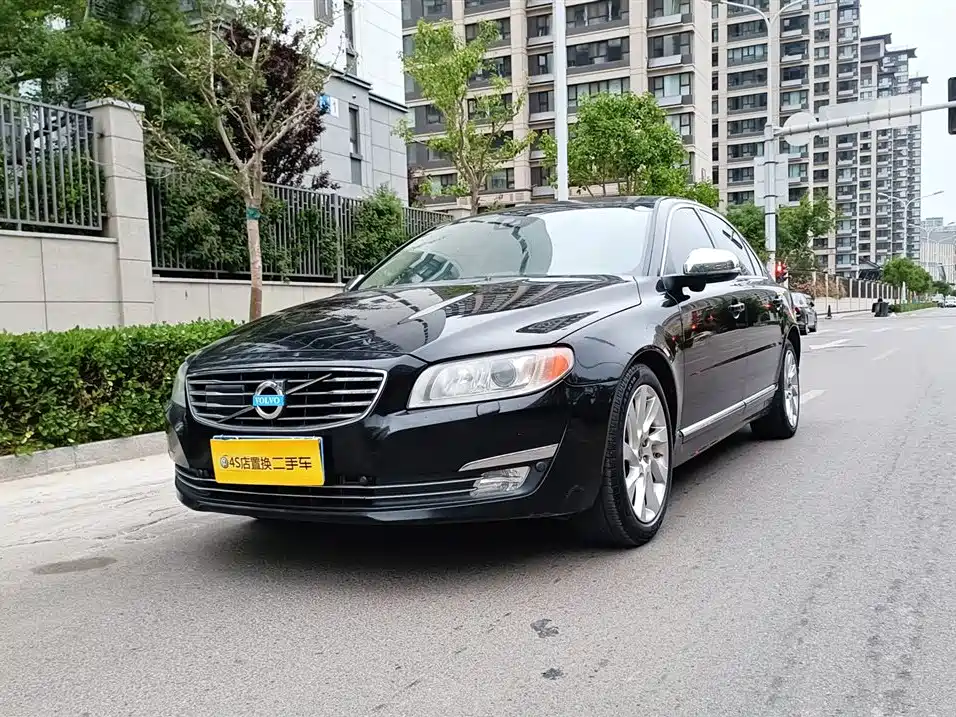 Volvo S80L 2015