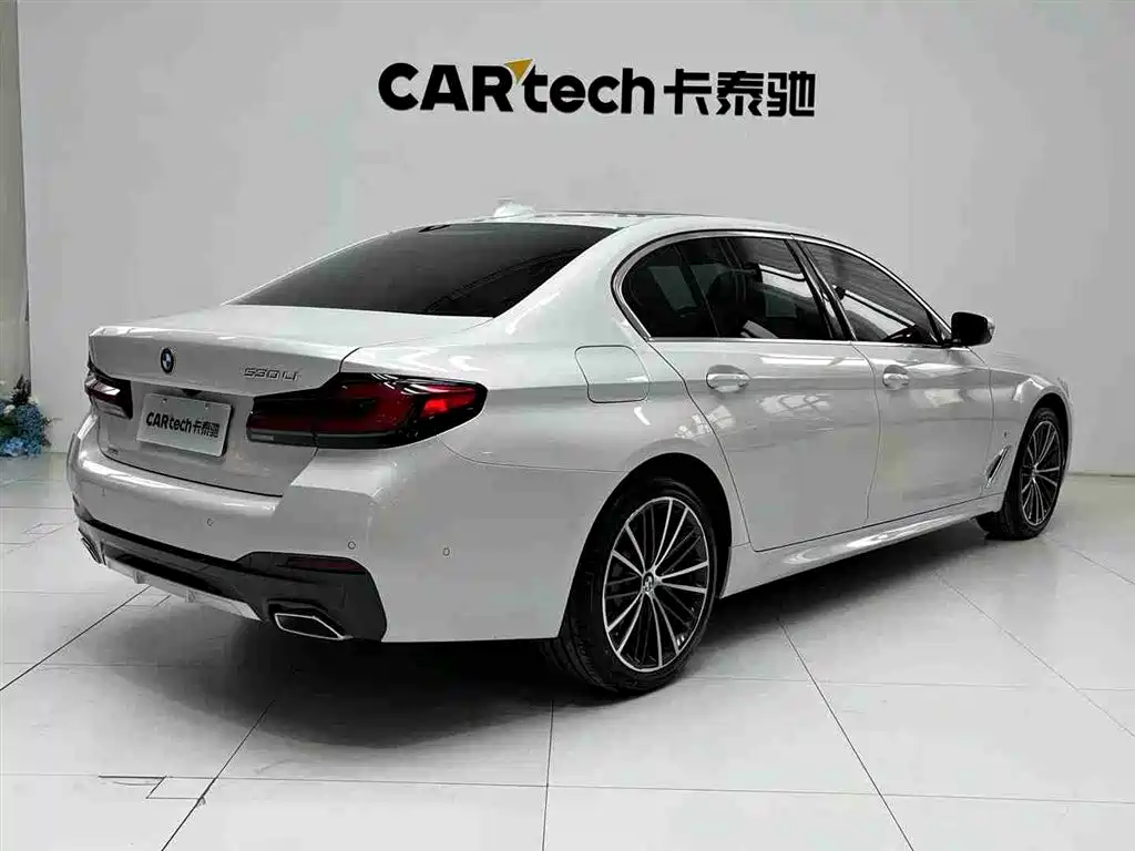BMW 5 Series 2022 — фото 14