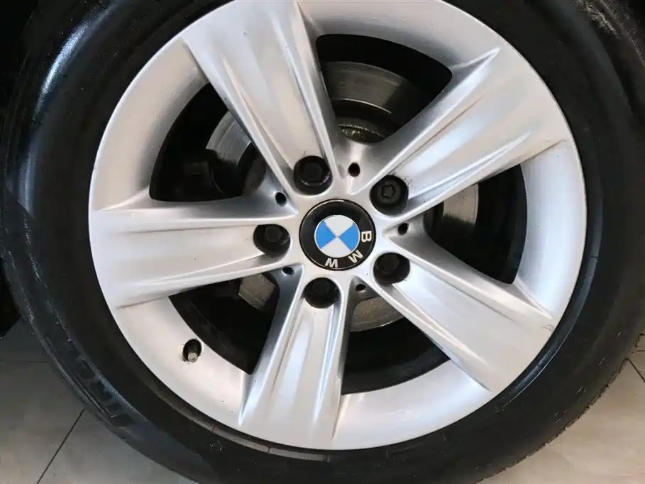 BMW 3 Series 2014 — фото 16
