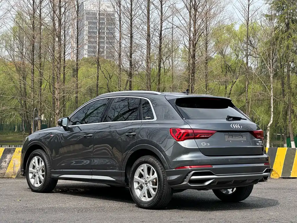 Audi Q3 2019 — фото 5