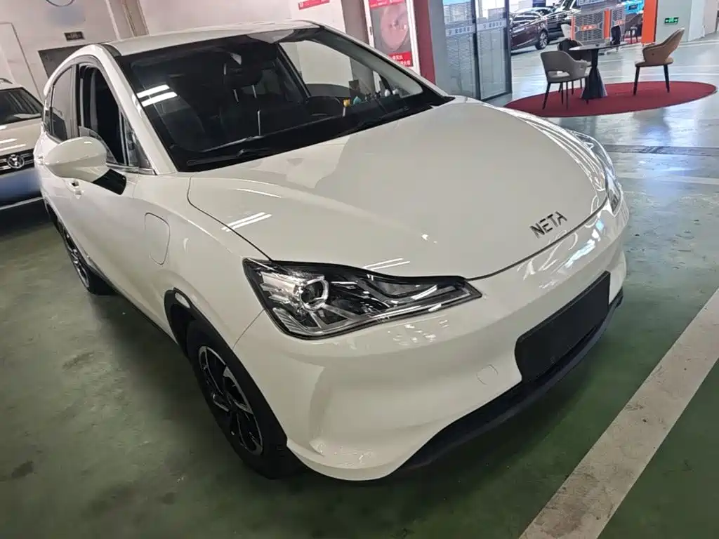 Neta V 2022