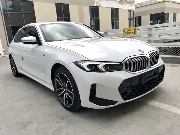 BMW 3 Series 2022