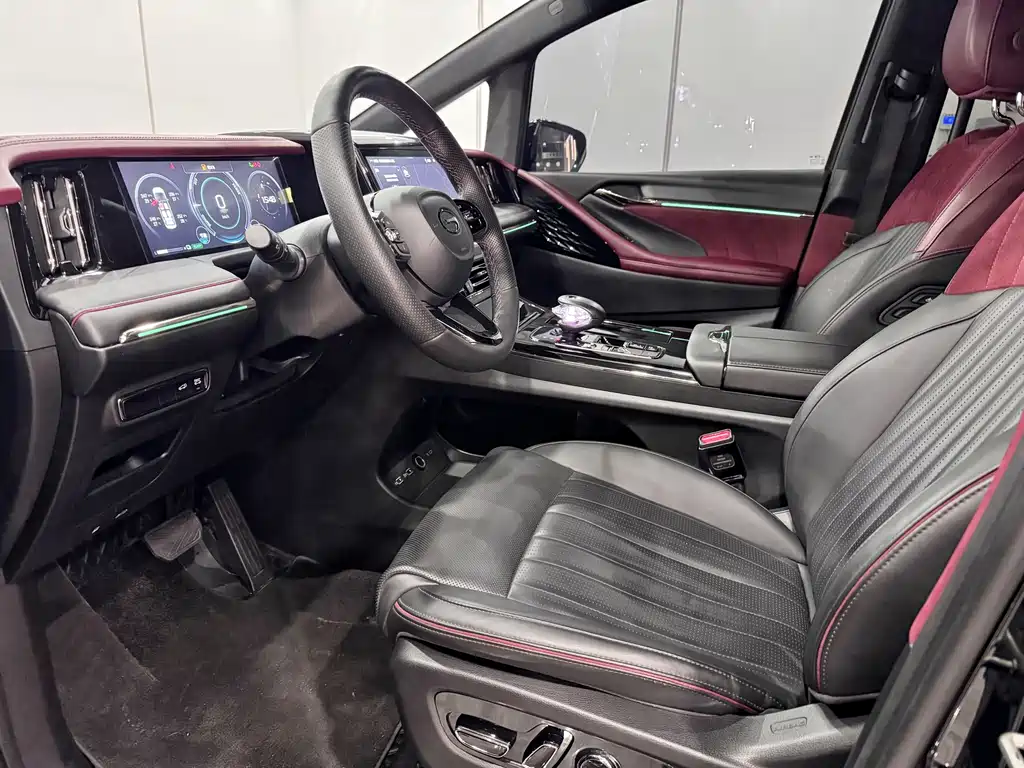 GAC Motor Trumpchi M8 2023 — фото 7