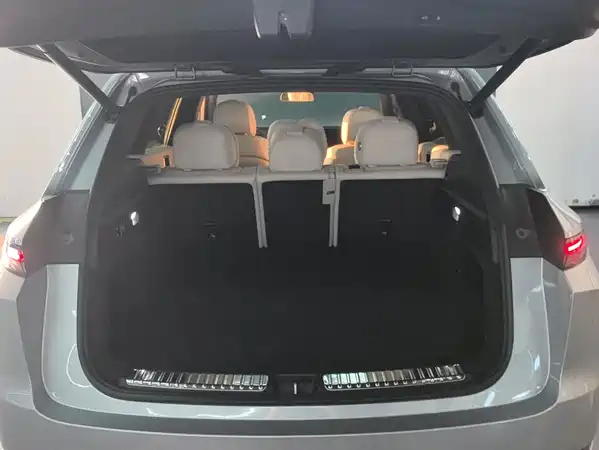 Li Auto L7 2025