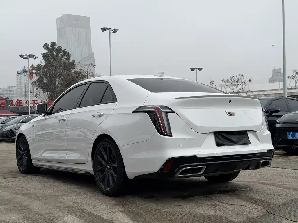 Cadillac CT4 2020 — фото 4
