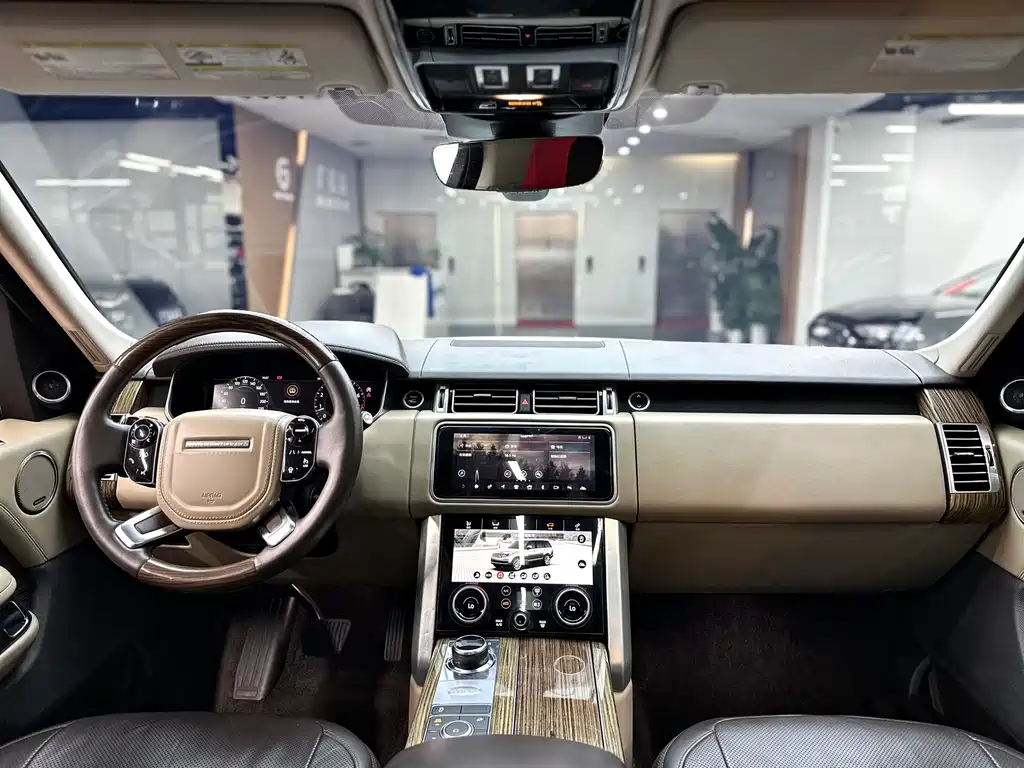 Land Rover Range Rover 2019 — фото 12