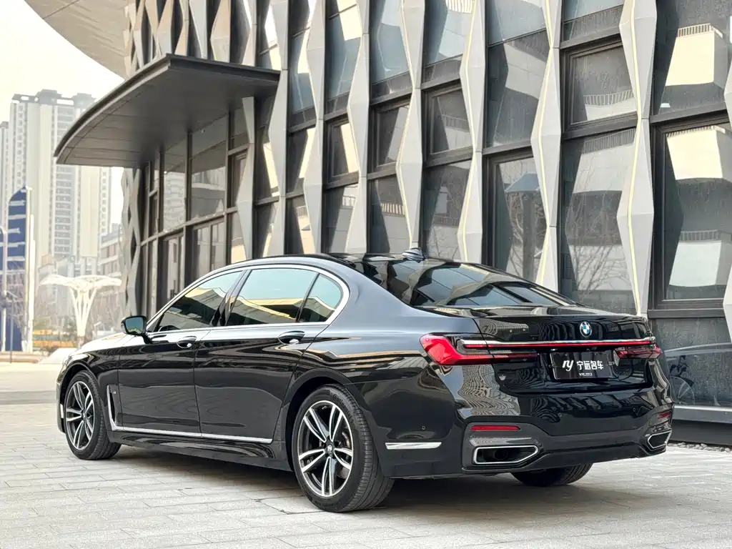 BMW 7 Series 2022 — фото 23