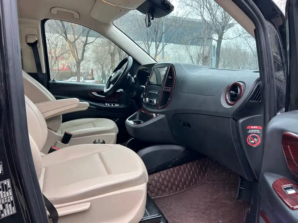 Mercedes-Benz Vito 2018 — фото 10