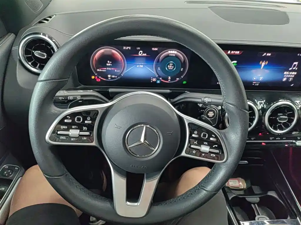 Mercedes-Benz GLA 2021 — фото 11