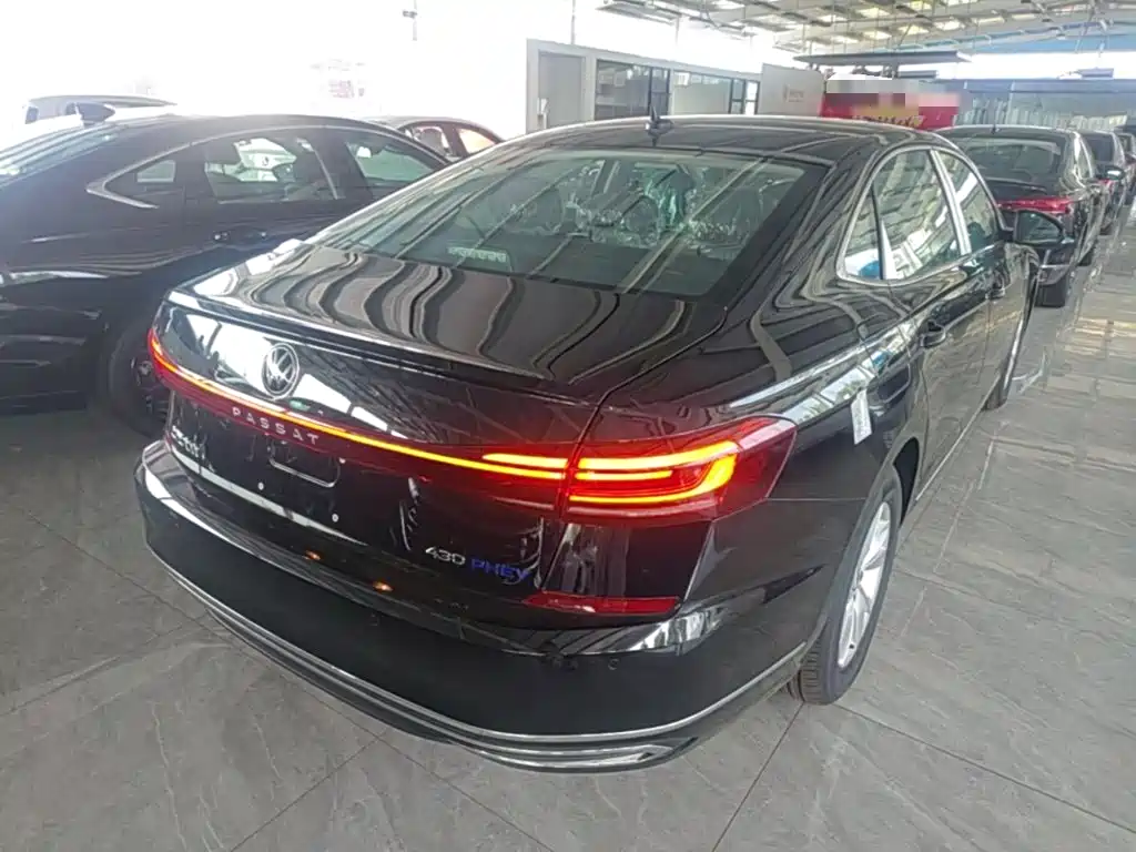 Volkswagen Passat PHEV 2026 — фото 7