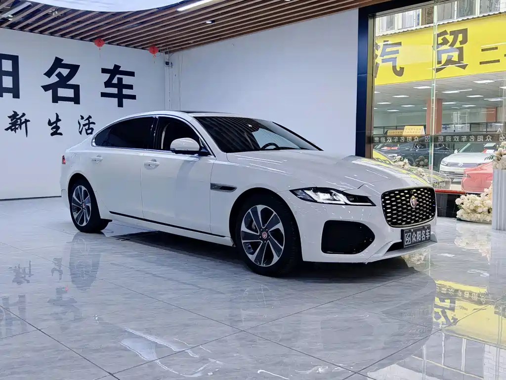 Jaguar XFL 2023 — фото 3