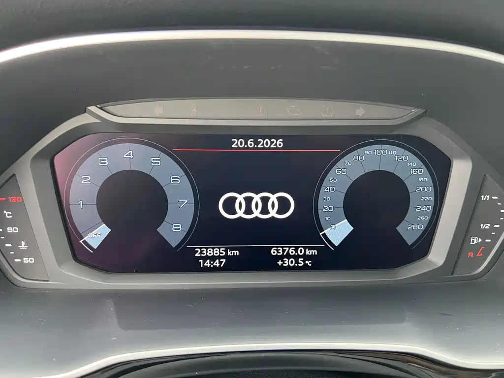 Audi Q3 2023 — фото 16